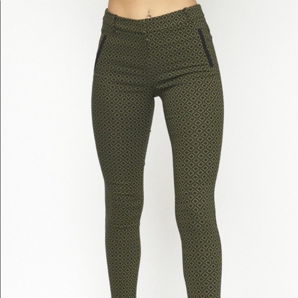 Pants - Picture 6 of 7